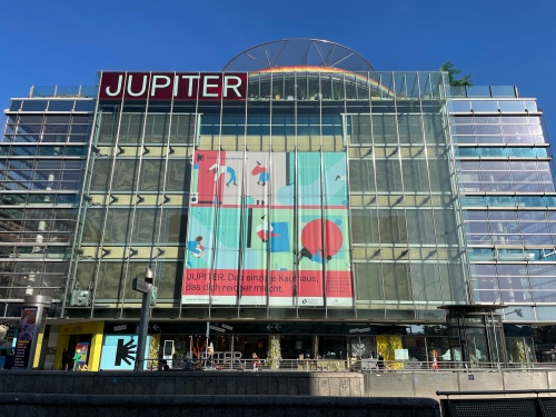 Kommt morgen vorbei! 😊🤗
Das Hereon lädt euch um 12 Uhr zum Aktionstag „Luftqualität und Stadtklima in Hamburg“ ein.

📌Ort:
Jupiter-Campus der Uni Hamburg

📣Programm:
Luftqualität und Stadtklima in Hamburg 🤩

🔎Alle Infos zur Veranstaltung:
▶ hereon.de/innovation_tra…