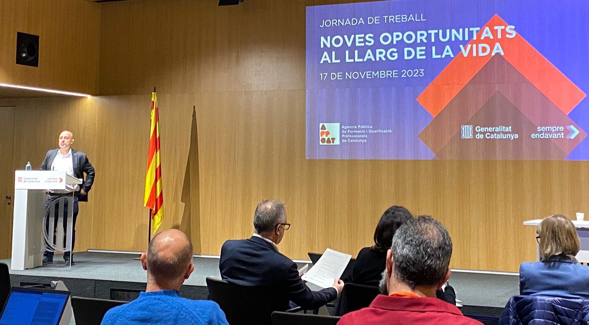 El Llindar (@el_llindar) on Twitter photo “Ara es tracta de fer un full de ruta compartit” <a href="/fabianmohedano/">Fabian Mohedano</a>
Els centres de #novesoportunitats i les E2O aposten per continuar donant resposta als nostres joves! “Ara es tracta de fer un full de ruta compartit” <a href="/fabianmohedano/">Fabian Mohedano</a>
Els centres de #novesoportunitats i les E2O aposten per continuar donant resposta als nostres joves!