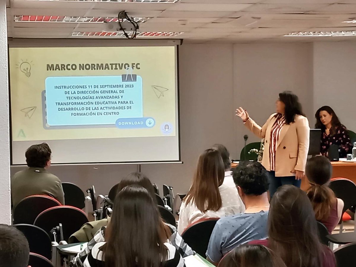 CEPdeJEREZ's tweet photo. Disfrutando la segunda sesión de la Formación para Coordinaciones de Autoformación , con @angelaclementes y @zoraidaperez 🚀👩‍🏫
@EducaAnd @DGTaTEd https://t.co/PUJJcF6EK7