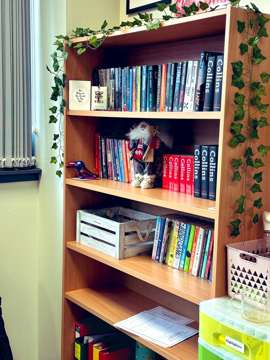 bogan_miss's tweet photo. Posting on behalf of… 🤫
You’ve heard of Elf on the Shelf but have you heard of Claus in the Class?! Mr Cookies surprised me in E6 this morning and has already made a few sneaky visits around the school 👀🙊. Keep your eyes peeled for his adventures! #CookiesOnTour https://t.co/9MOpHSQpOa