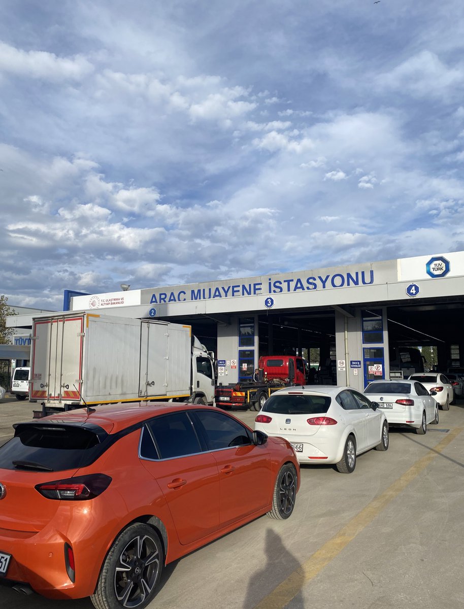 belalcaggins's tweet photo. bir erkeğin en çaresiz olduğu an https://t.co/gP4gqzey7g