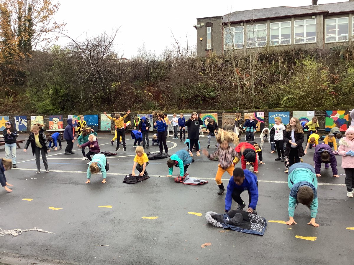 Doing our 1000 Bearpees for <a href="/ChiIdreninNeed/">ChildrenInNeed</a> today