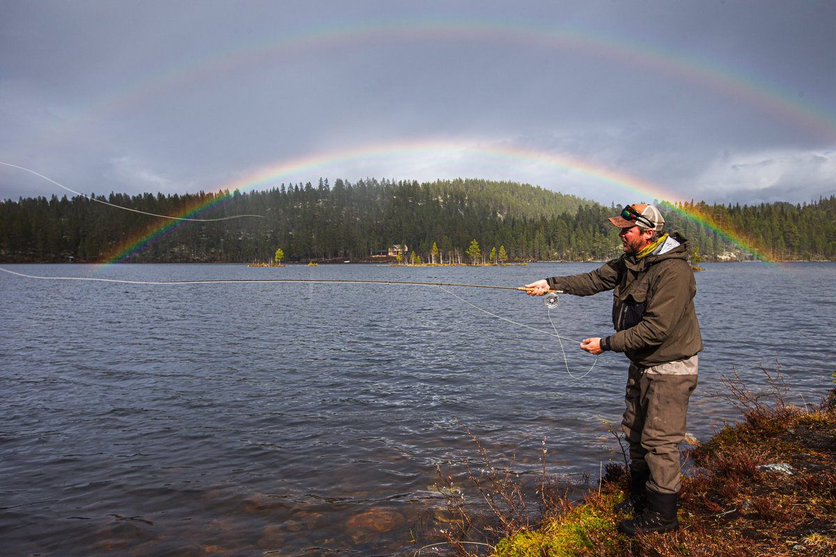 My good friend <a href="/AndersDEriksen/">Anders Dahl Eriksen</a> fishing on top of a mountain in #Norway with a double rainbow in the background. 
Witnessing #nature in all of its glory is one of the joys of #fishing #fishinglife #lifestyle #flyfishing