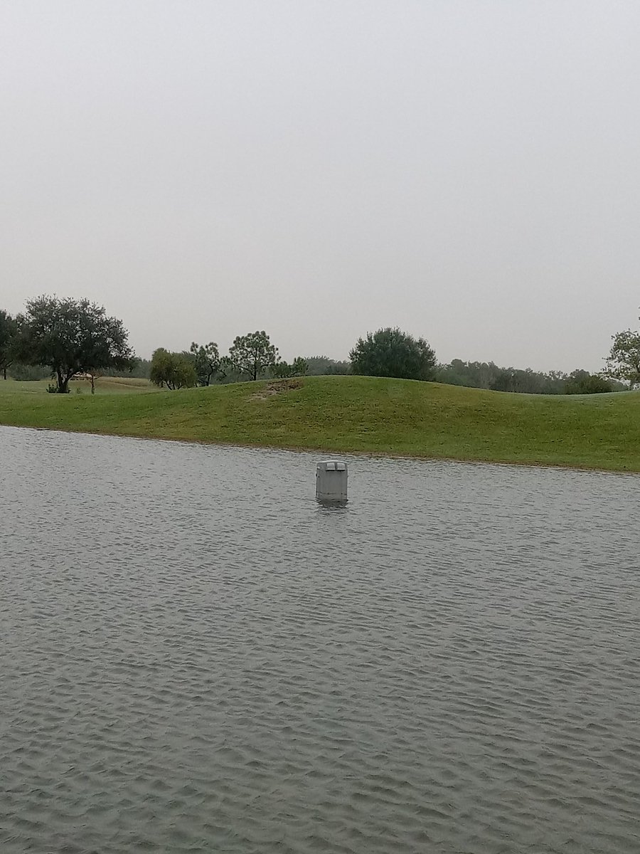 KevinCookeTurf's tweet image. Welp... only got 2.50 inches of rain all week.. that changed last night. Rain guage over filled at 6 inches! #Fairwinds #Waterworld #superraincell #sorryfolkscourseisclosed