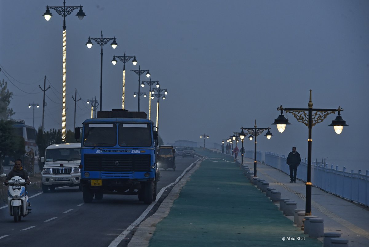 bhat_abid's tweet photo. #Dallake- Northern Lakefront https://t.co/YmdjSTtGE7