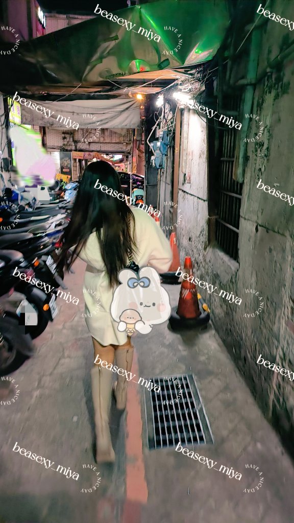 只是想跟你們說，晚上很冷
多穿件衣服🌬️
你們常常看奶也會看膩了
偶爾看看背影還習慣嗎🤭
明天的單男別忘了時間❤️
沒來沒回應就沒得補約唷

#鮮肉單男💞
#情侶夫妻
#過夜遊
#唱歌小酌 https://t.co/aNwEcOQQft