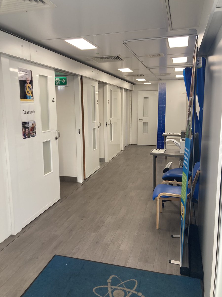 LungCheck's tweet photo. It’s official! We’ve started our GM 🐝 rollout in Wigan - Hindley primary care network this week. Our mobile units & scanner are parked at the @HindleyExtra, ready to receive eligible participants for their #TargetedLungHealthCheck appts. @WiganCouncil @NHS_GM @GM_Cancer @MFTnhs https://t.co/CuMLCZmkac