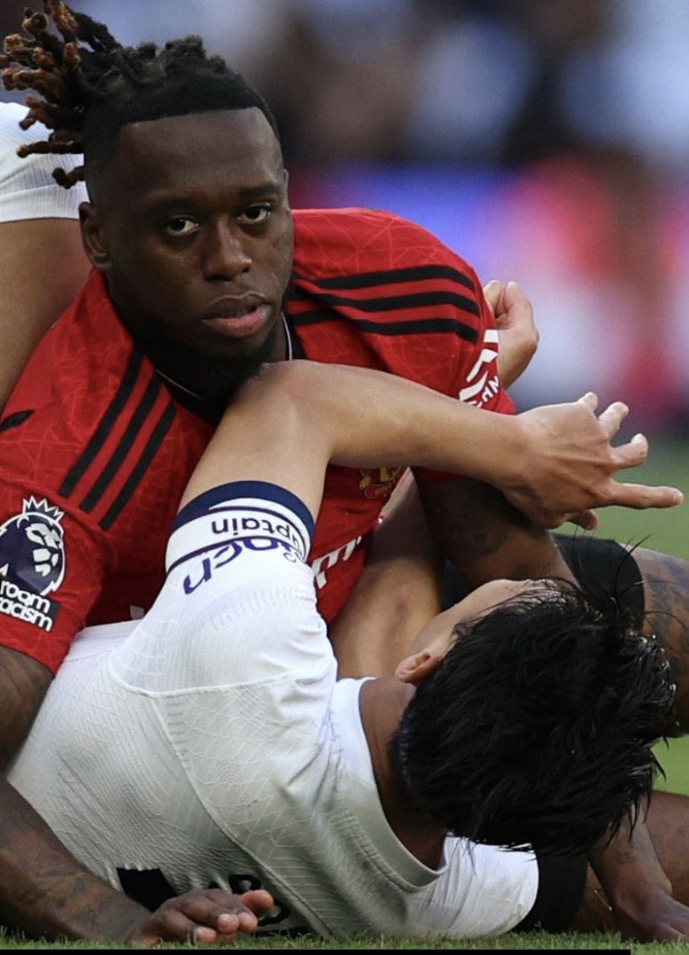 UtdFaithfuls's tweet image. • 1 charge = immediate 10 points deduction
• 115 charges = months of silence

Hand Man City their 1,150 points deduction, or you're just as corrupt as them, @premierleague.