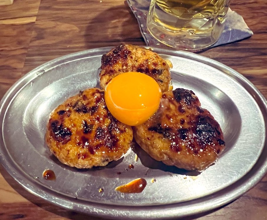 ♨️福美湯
今週もなんとか終わり！
気持ちがホッとしたからなのか
身体が福美湯の優しいサウナを求める

90℃+オートロウチュ🧖‍♀️
温度と湿度のバランスが絶妙✨
ゆっくり呼吸をしながら
気管支の中から温まる感覚が心地よい✨

サウナの後は
平政🐟鶏ホルモンMIX、月見つくね😋