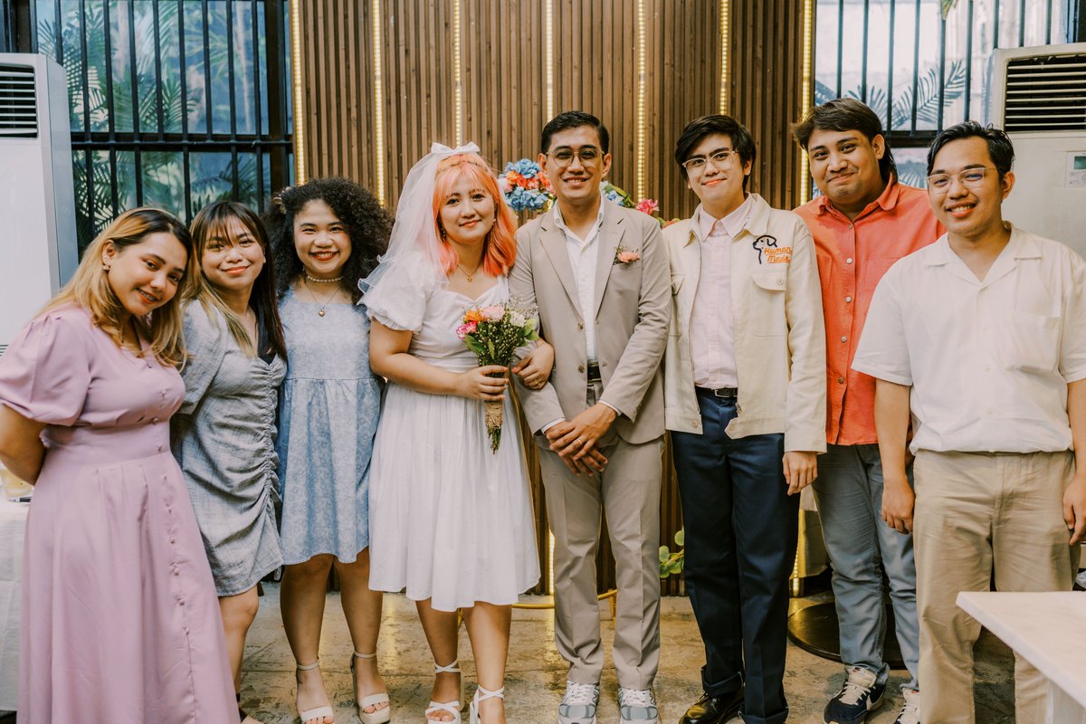 marlonmcfly's tweet image. Forever Grateful with these people.

Thank you for making our wedding more special. I love you all! 

@knuckle_mark @sumintcondition @_maeilmaeil @wendiukie @forgeoseungllen @gwasitan @quakkart