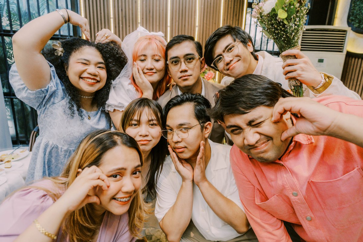 marlonmcfly's tweet image. Forever Grateful with these people.

Thank you for making our wedding more special. I love you all! 

@knuckle_mark @sumintcondition @_maeilmaeil @wendiukie @forgeoseungllen @gwasitan @quakkart