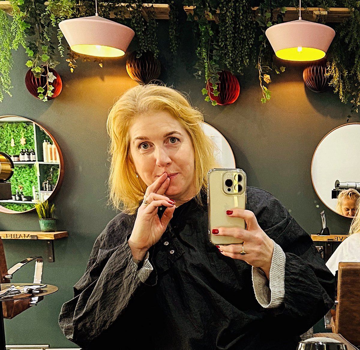 Clare Mackintosh tweet media