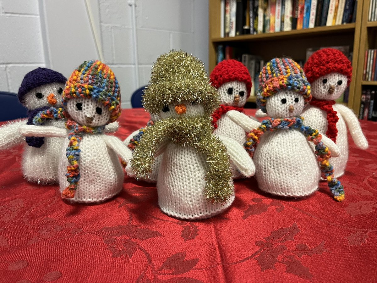 Our #WalkingNetballers have been busy making these amazing little snowmen to raise money for <a href="/standrewslive/">St Andrews Community Network</a>. Well done to all involved. #LFC #Charity #FoodBank #Proud