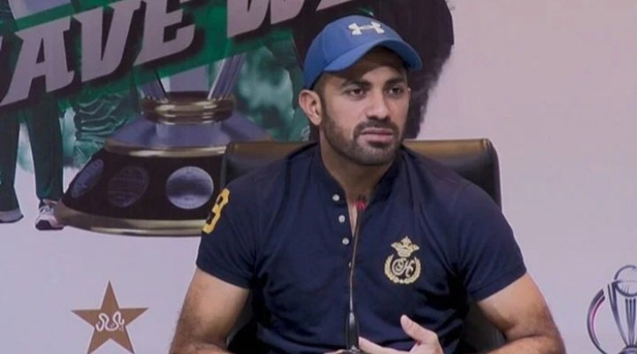 پاکستان کرکٹ ٹیم کے سابق فاسٹ بولر وہاب ریاض قومی مینز کرکٹ ٹیم کی سلیکشن کمیٹی کاچیف سلیکٹرمقررکردیاگیاہے۔👍

پہلا اسائنمنٹ14دسمبر سے7جنوری تک آسٹریلیامیں ہونےوالی3ٹیسٹ میچوں کی سیریز اورنیوزی لینڈ میں12سے 21جنوری تک ہونے والی5میچوں کیT20سیریزکیلئے پاکستانی ٹیم کاانتخاب ہوگا