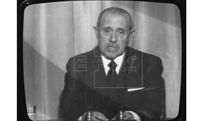 Pucurull's tweet photo. Dilluns farà 48 anys que Arias Navarro es va equivocar. Va dir allò de “Franco ha muerto”. 😊 https://t.co/k1RFQmhE08
