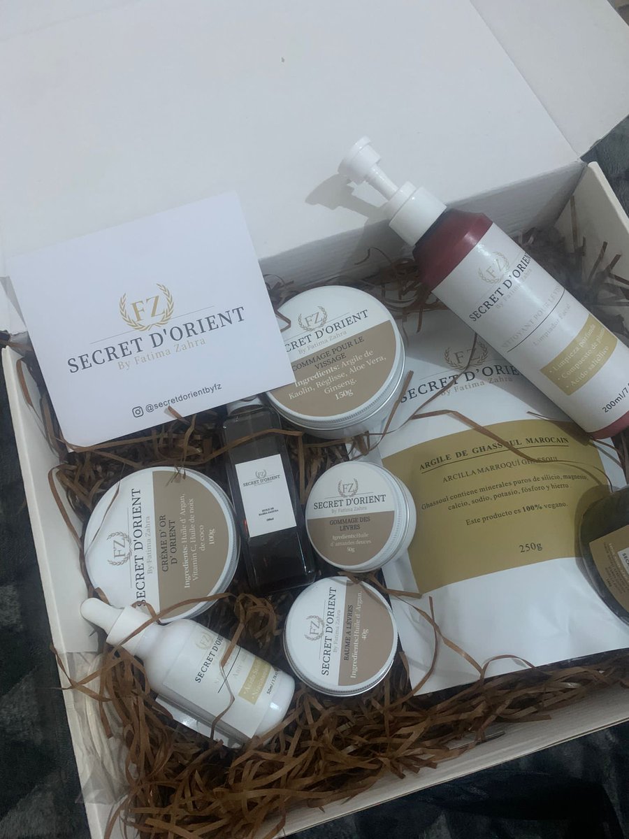 Heymissfati's tweet photo. Una amiga ha sacado una línea de productos de skin care. Estoy in love, me encanta cuando mis niñas cumplen sus sueños🤍 tenéis puesto el IG si queréis echarle un vistazo https://t.co/QPdlNhhAuM