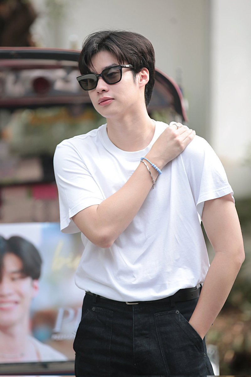 เมื่อสักครู่พี่เท่หรือไม่😎

<a href="/peakpeemapol/">peakpeemapol</a> 
#peakpeemapol