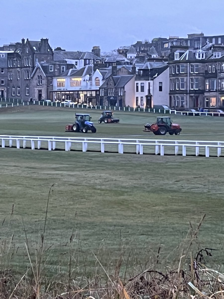 View from the ‘Shack’: morning aeration on OC 1st &amp; 18th.