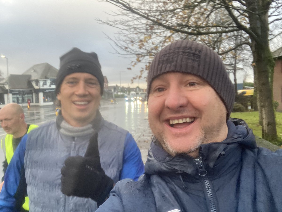 CraigVic1973's tweet photo. Go on Vernon lad! Look who I saw on my way in to Manchester! @BBCCiN @BBCRadio2 @vernonkay #bwfc #gmmoving @GMMoving https://t.co/KO9yvq4h0E