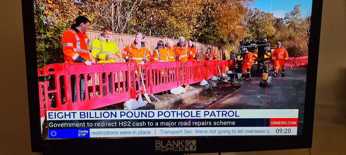 kitespeed's tweet photo. https://t.co/Uuj0K6AlrR
8 billion on pot holes .. 
That explains it ... https://t.co/4hLREsrKuA