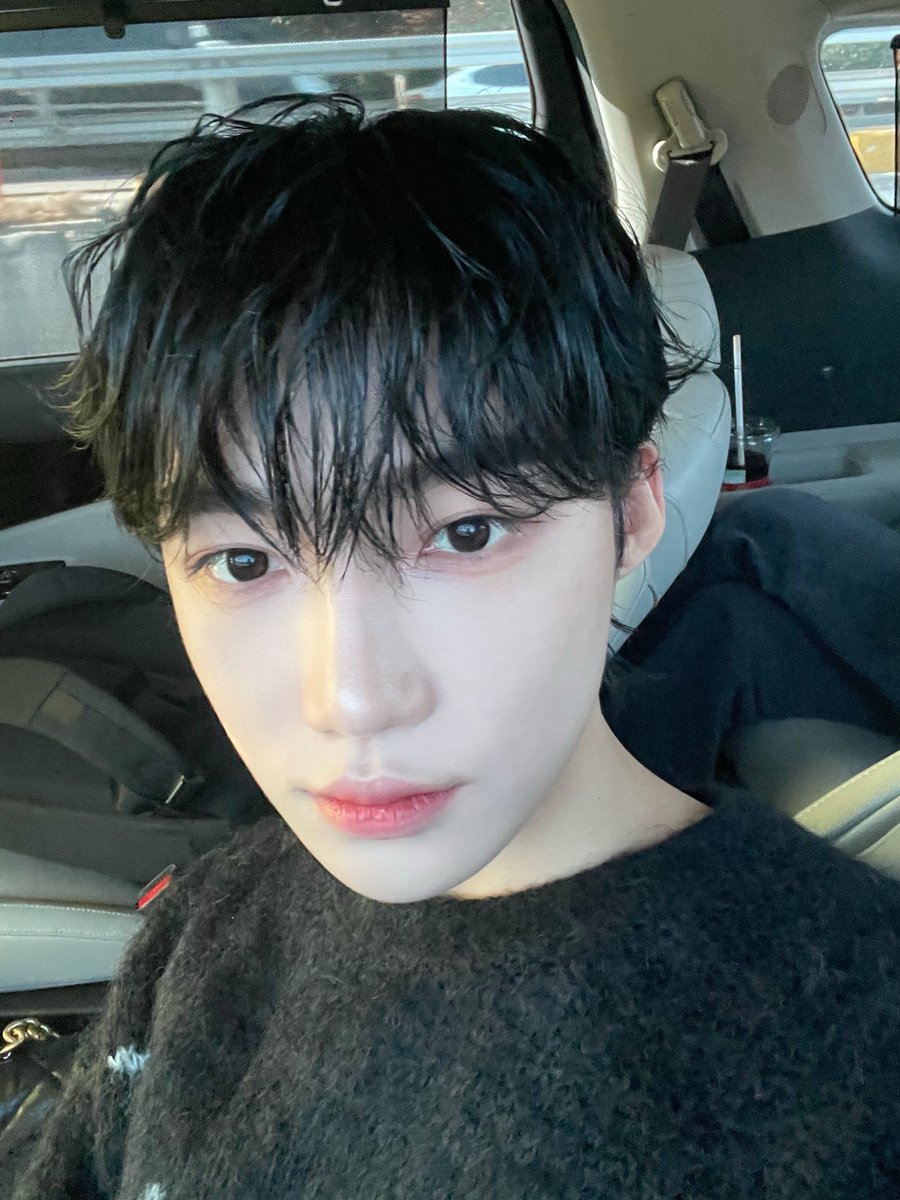 WE_THE_BOYZ's tweet photo. 우리 더비 사랑해🖤
#NewShot https://t.co/wylhG9ZkIX