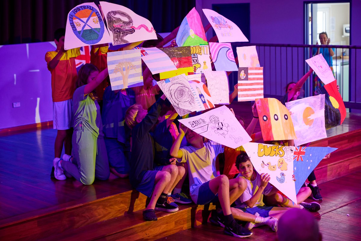 Ms Peery &amp; our fabulous <a href="/BrontePublic/">Bronte Public School</a> students put on 4 incredible displays of light, sound &amp; dance. Congratulations to all!!