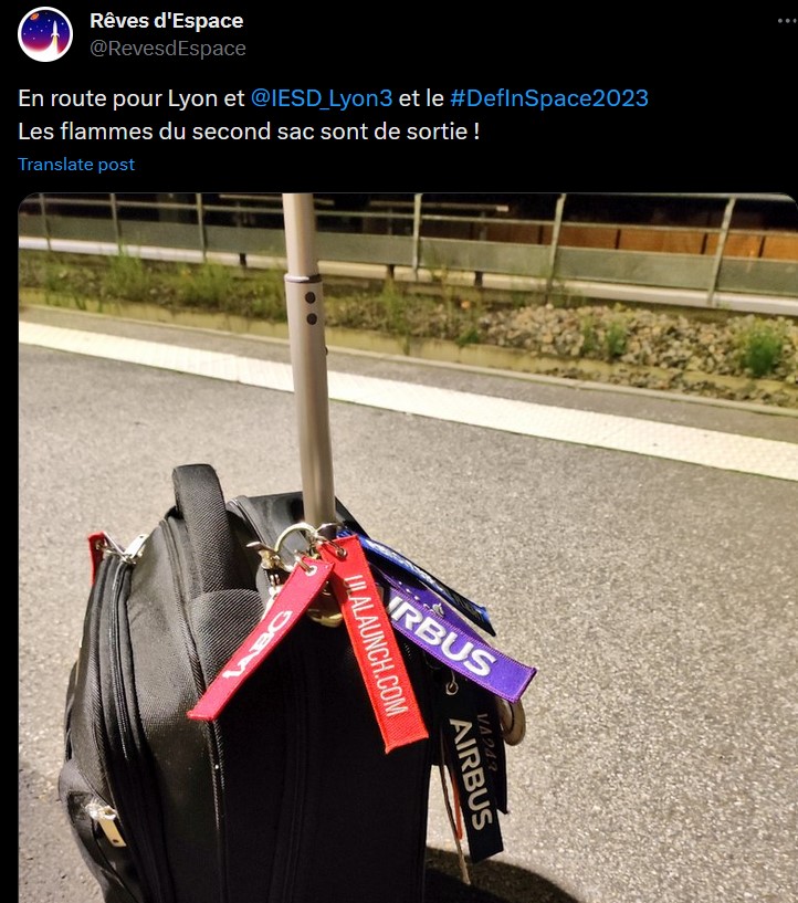 IESD_Lyon3's tweet photo. Le #DefInSpace2023 est aujourd'hui!
Un véritable 𝑐𝑟𝑒𝑤 est en effet en route pour nos équipes:
- @Astro_Danyboy (Space Kiwi)
- @CrazySpaceMouse (@spaceexplore)
- @idariane (@RevesdEspace)
- Jaouahir Martinucci
Un grand merci à eux et à l'@UJML de prendre part à cet évenement! https://t.co/GqAgdGQ5it