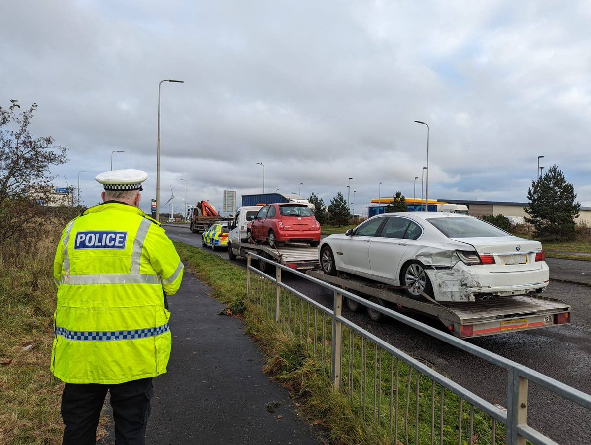 PSOSRoads's tweet photo. #LivingstonRP , #NMCU and @DVSAEnforcement were at Heartlands yesterday.
40 vehicles stopped and a wide variety of offences and defects detected, including cracked suspension and one driver prohibited for 11 hours for not complying with drivers hours regs.
#KeepingPeopleSafe https://t.co/ZMcSijxQbJ
