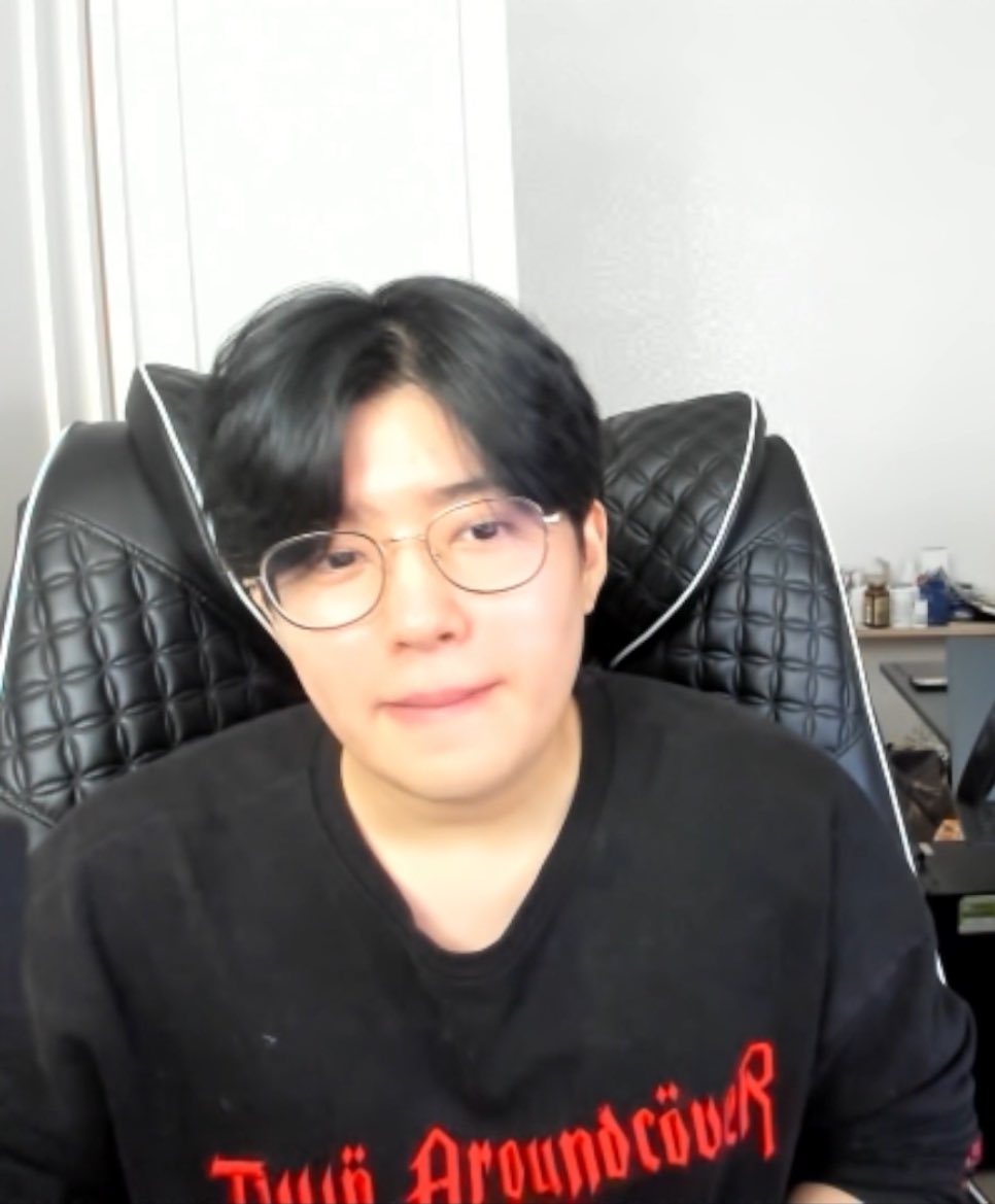 kimShihyun_Th's tweet photo. [🐰] Shistagram live❣️

น้องชีฮยอนมาพบปะประชาชนในรอบ 100 ปี เม้ามอยชีวิตช่วงนี้ อัพเดตสุขทุกข์ และหิมะแรกที่ตื่นมาดูไม่ทันค่ะ ㅠㅜ

(IG) 📌: https://t.co/STE0t7Bj3w

(Twitch) 📌: https://t.co/7iDkRAmnyg

#คิมชีฮยอน #KIMSHIHYUN #김시현 https://t.co/r43tYrpnES