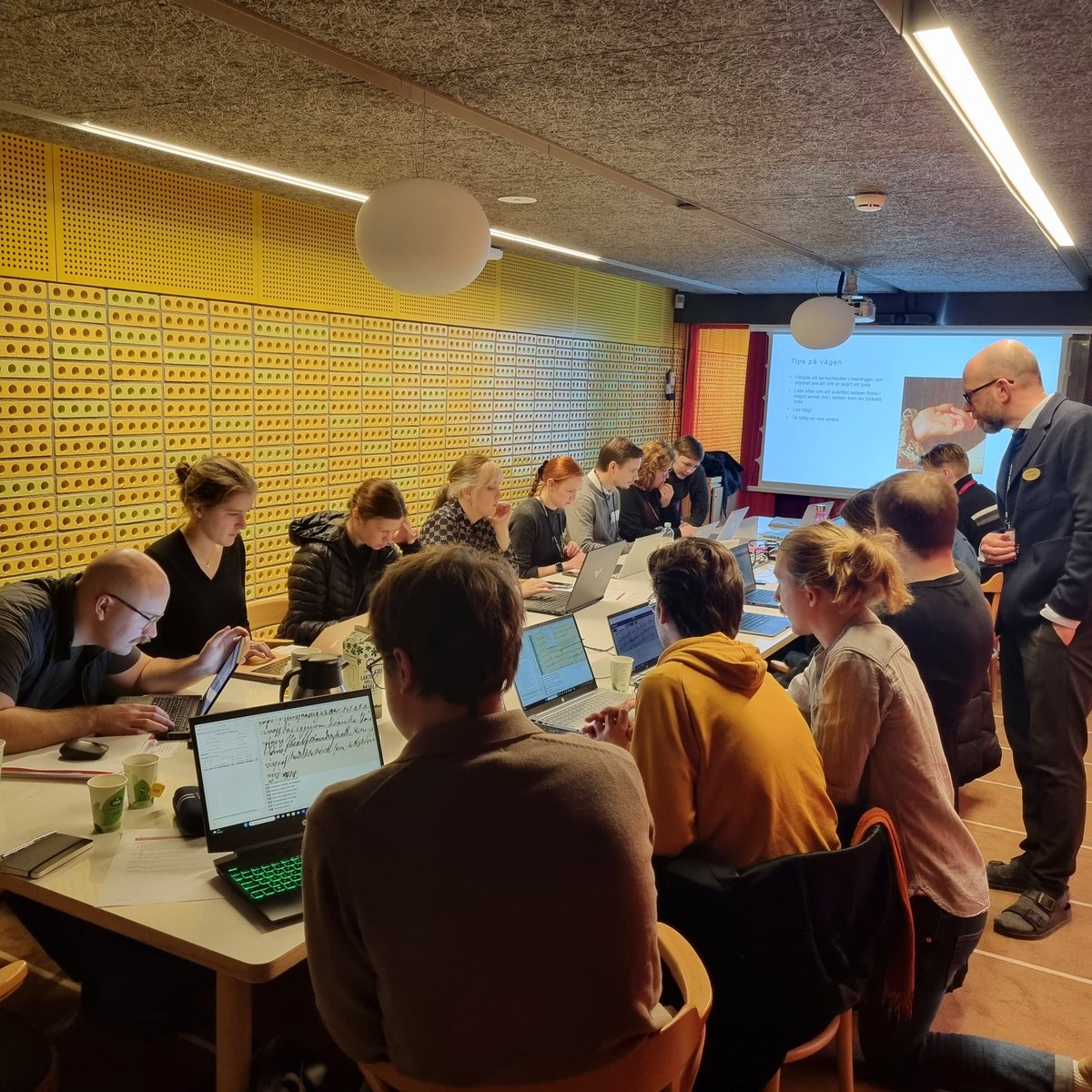 Right now: our second hackathon is at full swing! Manual correcting of machine-read documents (Gustav's drafts for speeches at Assemblies of the four estates, 1762-1792).