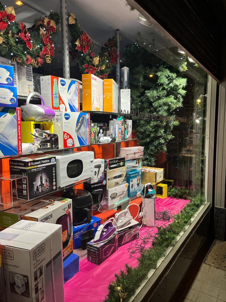 A preview of our nearly finished Christmas window display 🎄🎅🏻

Don’t forget our Christmas club is still open to help you spread the cost of this Christmas! 

shop in store Monday to Saturday 9:30am to 5:30pm or online 24/7 kevinmcallisterelectrical.ie 

#louthchat