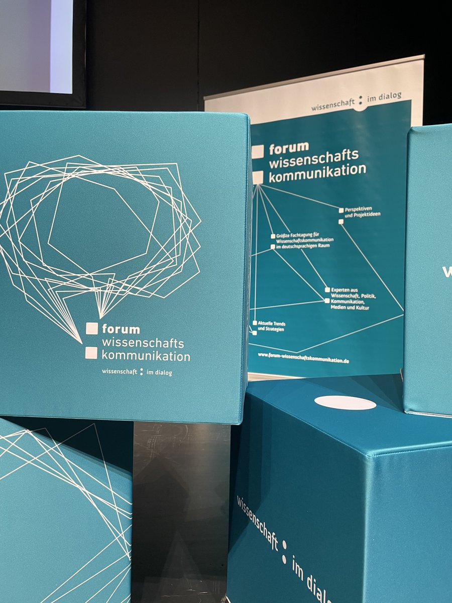 sfb_comparing's tweet photo. 💬 Forum #Wissenschaftskommunikation
Wir sagen DANKE für die vergangenen drei Tage beim #fwk23 in #Bielefeld, die mit inspirierendem Austausch und zahlreichen Einblicken in spannende #WissKomm-Projekte gefüllt waren.
#Vergleichspraktiken @wissimdialog
⬇️Ein paar Impressionen: https://t.co/HBSd2W3LxQ