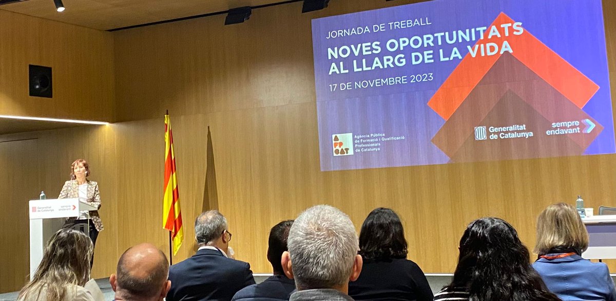 El Llindar (@el_llindar) on Twitter photo 📡 Reconèixer les Escoles de segones oportunitats com a actors clau contra l’#AEP.
👉 La secretaria de presidència <a href="/nuria_cuenca/">Núria Cuenca</a> obre la jornada “Noves oportunitats al llarg de la vida” que organitza <a href="/fpcatalunya/">FP Catalunya</a> <a href="/fabianmohedano/">Fabian Mohedano</a>. 📡 Reconèixer les Escoles de segones oportunitats com a actors clau contra l’#AEP.
👉 La secretaria de presidència <a href="/nuria_cuenca/">Núria Cuenca</a> obre la jornada “Noves oportunitats al llarg de la vida” que organitza <a href="/fpcatalunya/">FP Catalunya</a> <a href="/fabianmohedano/">Fabian Mohedano</a>.