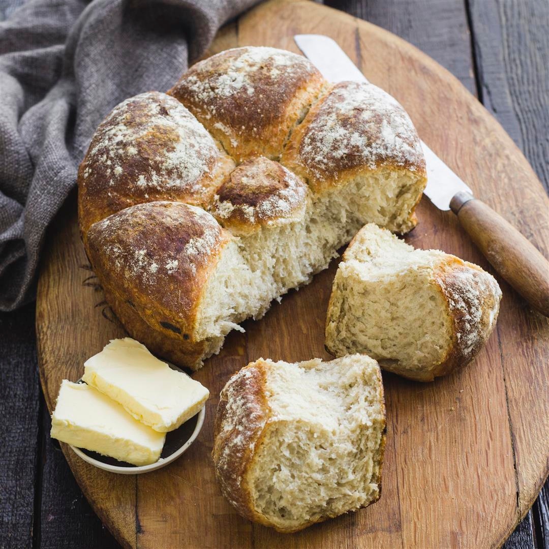 inapaarman's tweet photo. This Potato Bread is a legacy from the many Portuguese immigrants who settled in SA. Even if you have never tried your hand at making and baking a yeast bread, try this - it is foolproof.
https://t.co/QjHMt1AiQT
#potatobread #homebakedbread #portuguesebread #InaPaarmansKitchen https://t.co/zdzO6hVJrg