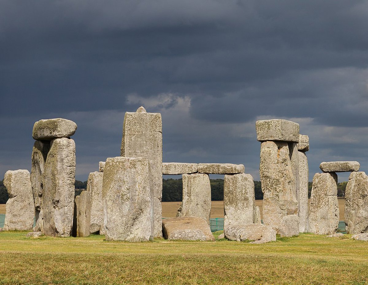 CSICdivulga's tweet image. ✨ Astronomía y prehistoria dialogan en un nuevo libro de la colección #QuéSabemosDe. El astrofísico Enrique Pérez Montero y el arqueólogo Juan Gibaja entrelazan momentos cruciales de la evolución humana con fenómenos astronómicos ➡️ csic.es/es/actualidad-…