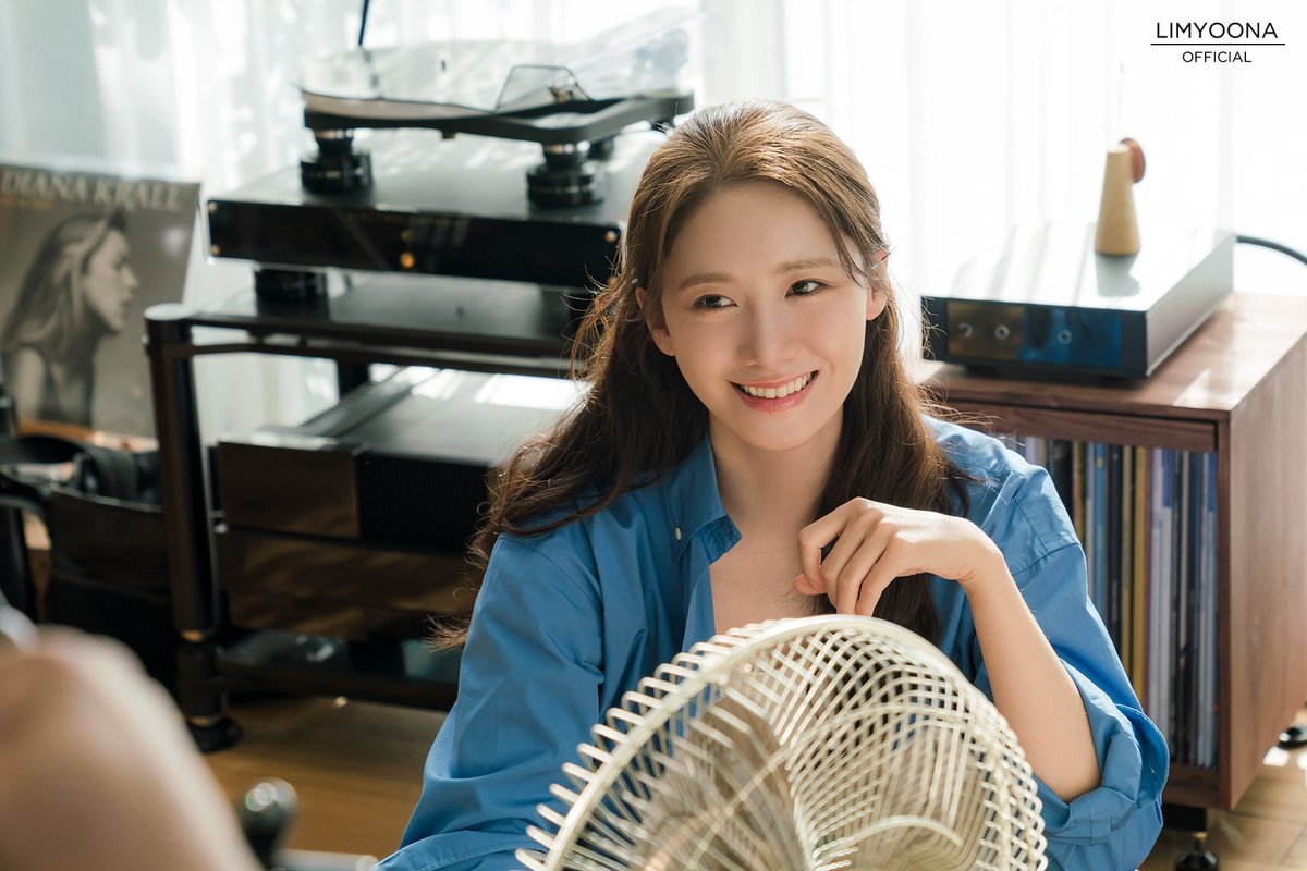 Smileyanie's tweet photo. 🧡💛💚💙💙💜💙💚💛🧡
#임윤아 #윤아 #LIMYOONA 
 #YoonaXEpitoneProject #YOONAKNOCK #YoonA https://t.co/xE8YzL34HJ