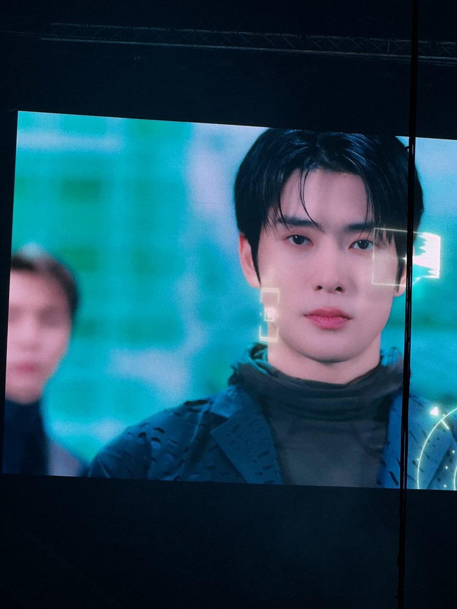 JAEHYUN!!!!! SOOO HANDSOME

cr. nctfaneda