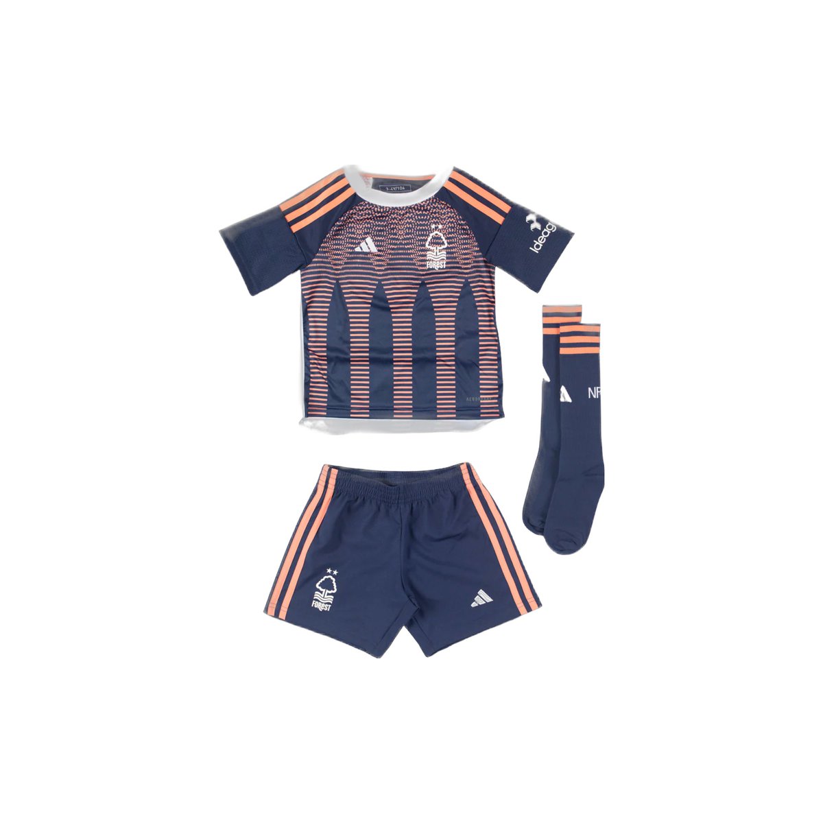 SoccaLord's tweet photo. Nottingham Forest kit 23/24 - kids https://t.co/GO7Kslcl5o
