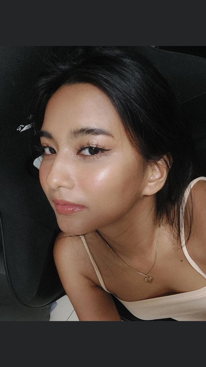 emberclever's tweet photo. pretty krissha <3
SSA OFFICIAL TRAILER
#KrisshaViaje | #JeromePonce
#DaniZee | #SafeSkiesArcher
#SSA4DaysToGo https://t.co/Rq96MjW7U3