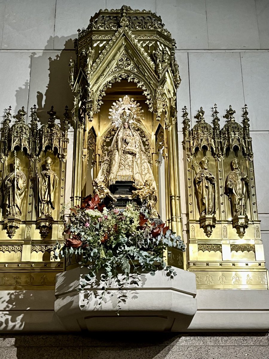 jssttco's tweet photo. Santa María del Buen Suceso, Madrid - España; Santa madre cuida y bendice a tu pueblo Santiago Tianguistenco - Mexico 🙏🙏🙏 https://t.co/053nq7wd1Q