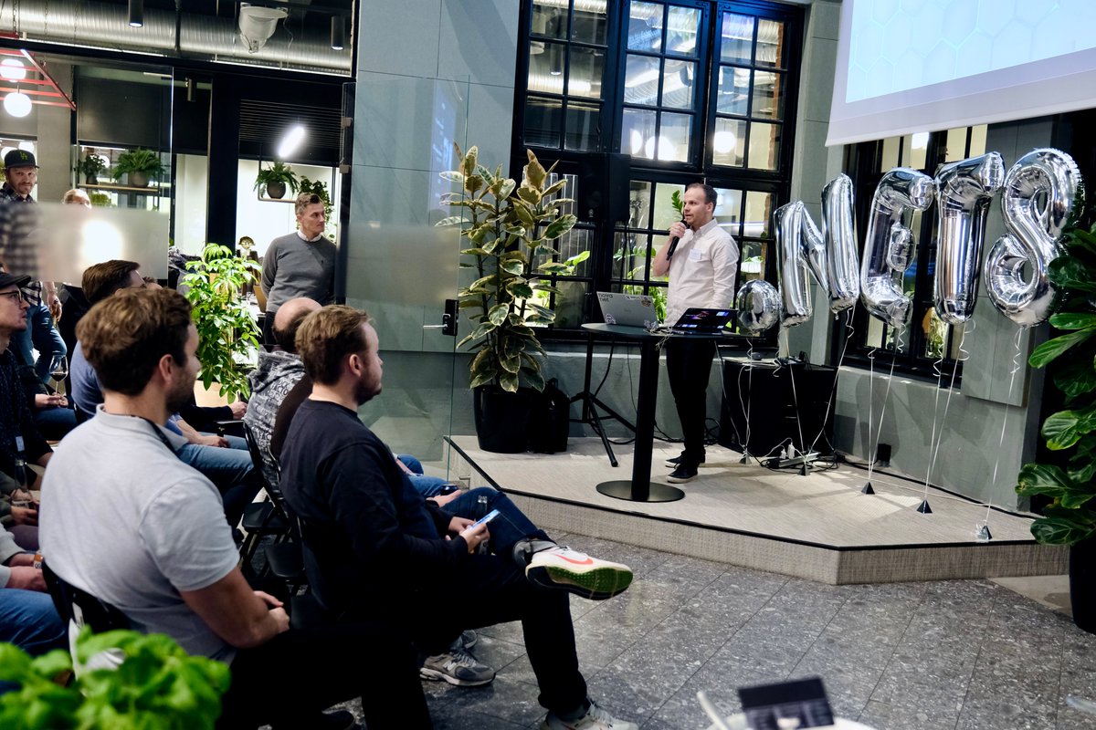 Takk til alle som deltok på vårt .NET 8 Release Party i samarbeid med <a href="/NNUGOslo/">NNUG Oslo</a> 🎉 <a href="/fekberg/">Filip Ekberg</a> tok oss gjennom de viktigste nyhetene i .NET 8 og C# 12. Du kan nå lese en oppsummering av høydepunktene på bloggen 👉 blog.novanet.no/news-in-net-8/
#fagkveld #meetup #dotnet #csharp