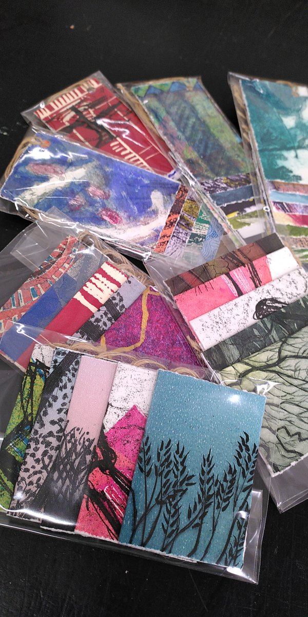 Open tomorrow, Saturday, from 11am to 4.30pm!

Pop in for small notebooks, gift tags, original artists' cards, leaflets about upcoming courses - and our 'Myths and Legends' show which will come down next week as we prepare for our annual Print Sale fundraiser.

Dont' miss it!