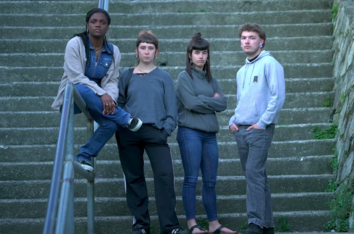 #Etorkizuna
Ikusi: geruzak.eus/etorkizuna/ 
- Ikus-entzunezkoa
- Kaiera
- Adituen kultur erreferentziak

#Geruzak #Gazteak #Hausnarketa
<a href="/badalab_eus/">Badalab</a> <a href="/jakin_eus/">Jakin</a> <a href="/ElkarArgitaletx/">Elkar Argitaletxea</a>