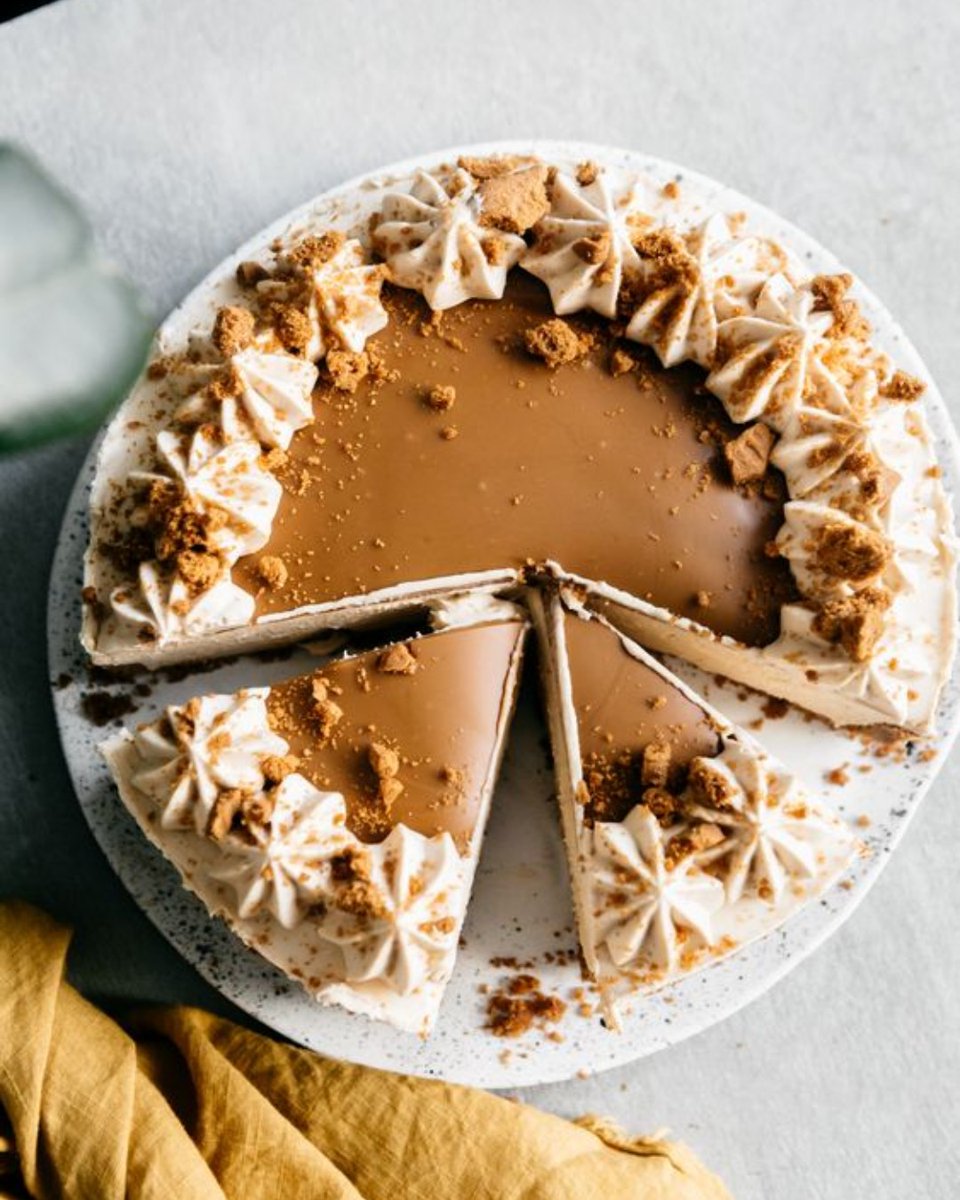 As party season is upon us, we are showing you showstoppers! Kicking this series off we have a no-bake Biscoff cheesecake. With a buttery biscuit base, cream cheese filling, and topped with smooth Biscoff spread, everyone will want to go in for seconds! bit.ly/3QwwwJg