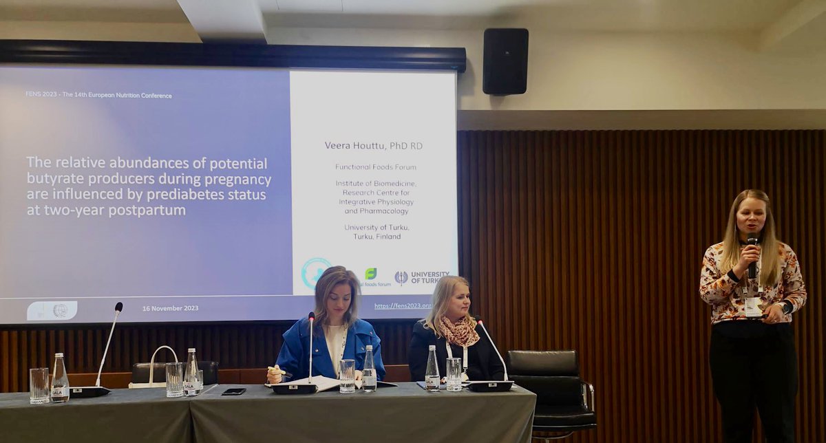 Early Nutrition and Health research group (@laitinenlab) on Twitter photo Our postdoc <a href="/veerahouttu/">Veera Houttu</a> presenting the influence of gut microbiota during pregnancy on the postpartum development of prediabetes #FENS2023 <a href="/NutritionSoc/">Nutrition Society</a> Our postdoc <a href="/veerahouttu/">Veera Houttu</a> presenting the influence of gut microbiota during pregnancy on the postpartum development of prediabetes #FENS2023 <a href="/NutritionSoc/">Nutrition Society</a>