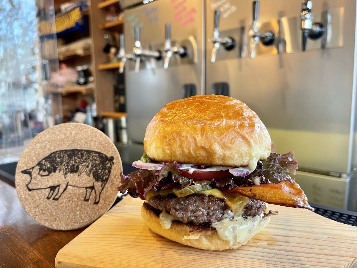 DarthBacon317's tweet photo. ベーコンバージャパンはこの度、Bacon Bar Japan合同会社になりました！
そこで、私達は日本語を母国語とする方で、レストランビジネスを運営し、新店舗のオープンや小売商品、近い将来には店長として私をサポートしてくれる管理職の方を探しています！
興味のある方は、お気軽にご連絡ください！ https://t.co/MhEjOCL1Db