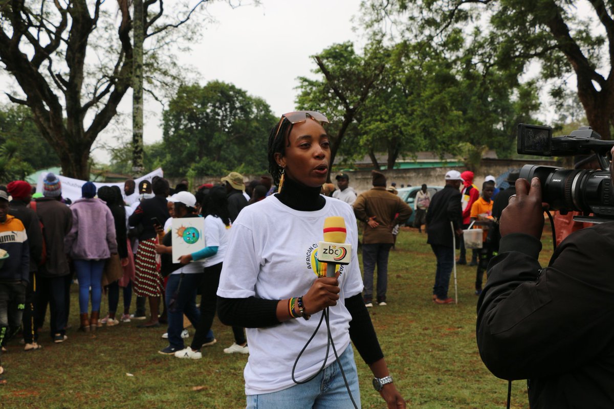mellz_11's tweet photo. It wasn't easy but it happened and I am grateful to have coordinated the Zimbabwe Climate Justice Caravan in Chipinge. As we go to #COP28 let us remember to address Africa's special needs.
#FundOurFuture
#climatecrisis
#africanclimatecaravan
#youth4climatejustice https://t.co/ND9CaZEFKo