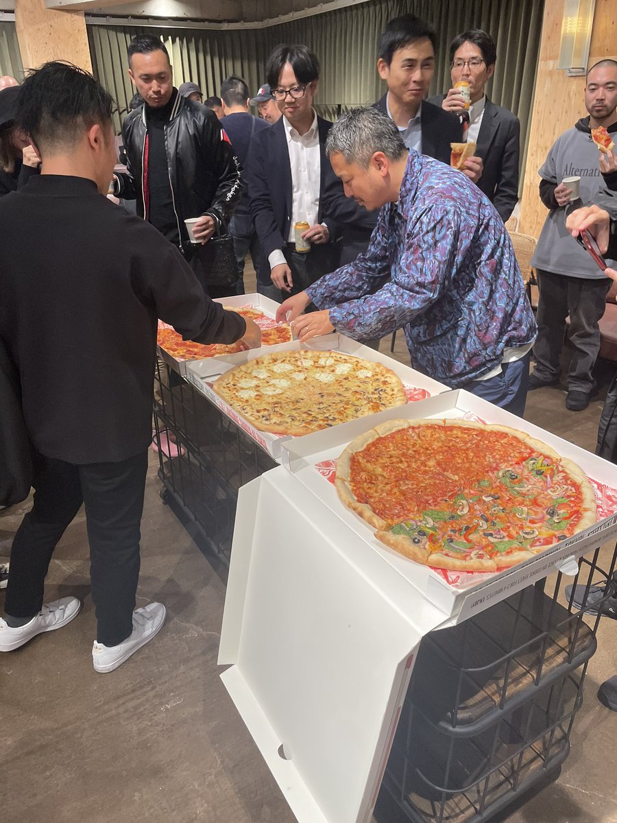 quinn18rm's tweet photo. すごいワクワクする内容でした！
このピザ食べれるのヤバい🍕 https://t.co/oCH8IBxvTT