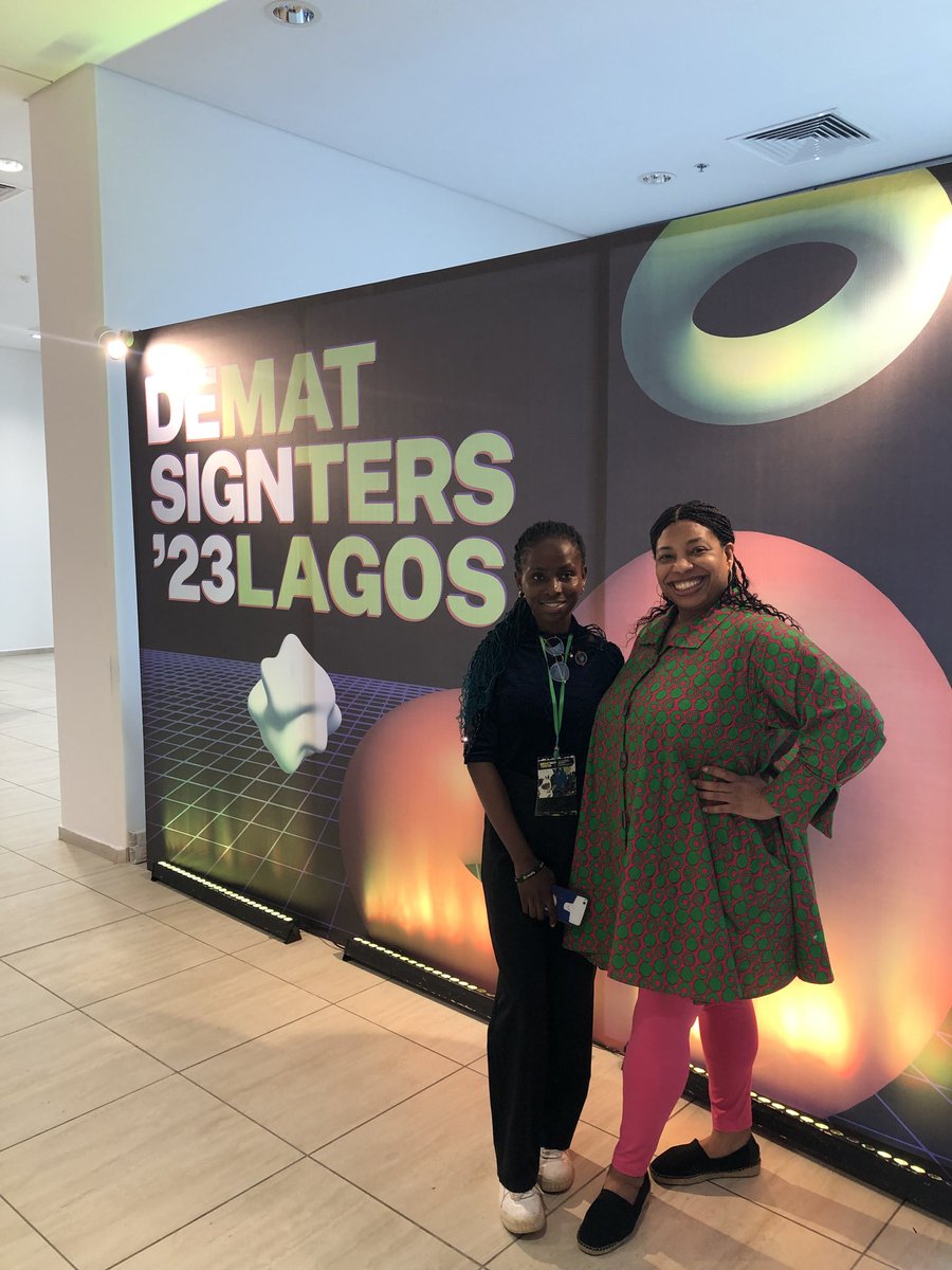 Abolanleyy's tweet photo. Meet our beautiful ☺ charismatic host Professor @reg_inee at NYU. We had a few convo about design,UX, human and computer interaction. Also she showed me her grandma pics which was very sweet. Hopefully she finds her Africa ancestry, it was lovely meeting you.#DesignMattersLagos https://t.co/rIGUxU1aBV