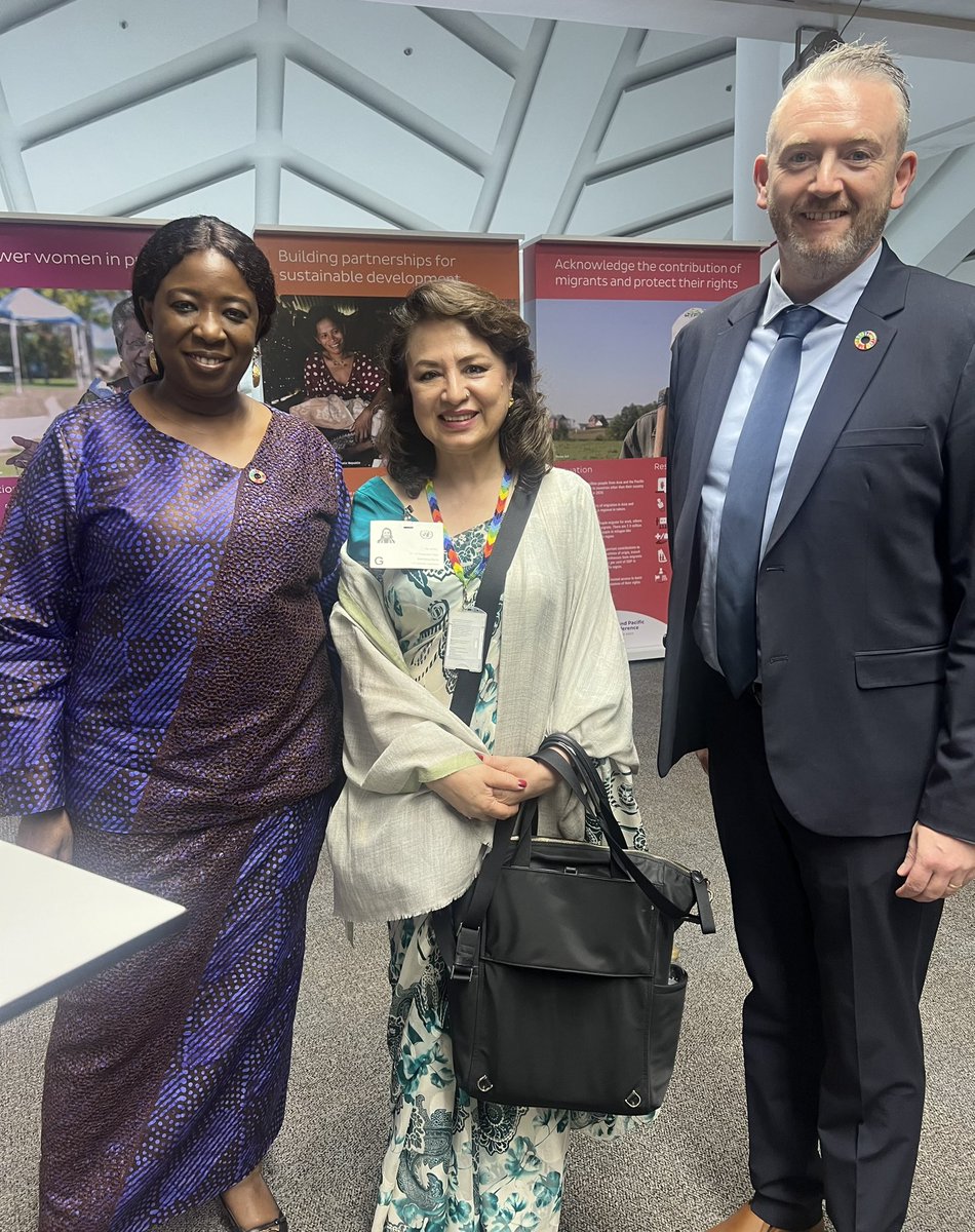 bandanarana2014's tweet image. Pleased to have met and interacted with Deputy Director (Programs) of UNFPA @dienekeita and UNFPA Asia Pacific Regional Director @PioSmith_UN during the #APPC7 @UNTreatyBodies